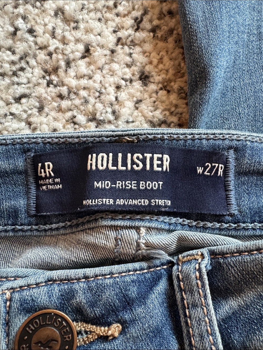Hollister Women's Blue Bootcut Jeans. 27 Regular. Mid rise. Excellent condition - Picture 2 of 5